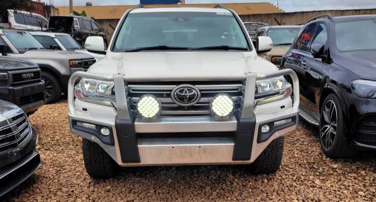 2020 Toyota LAND CRUISER