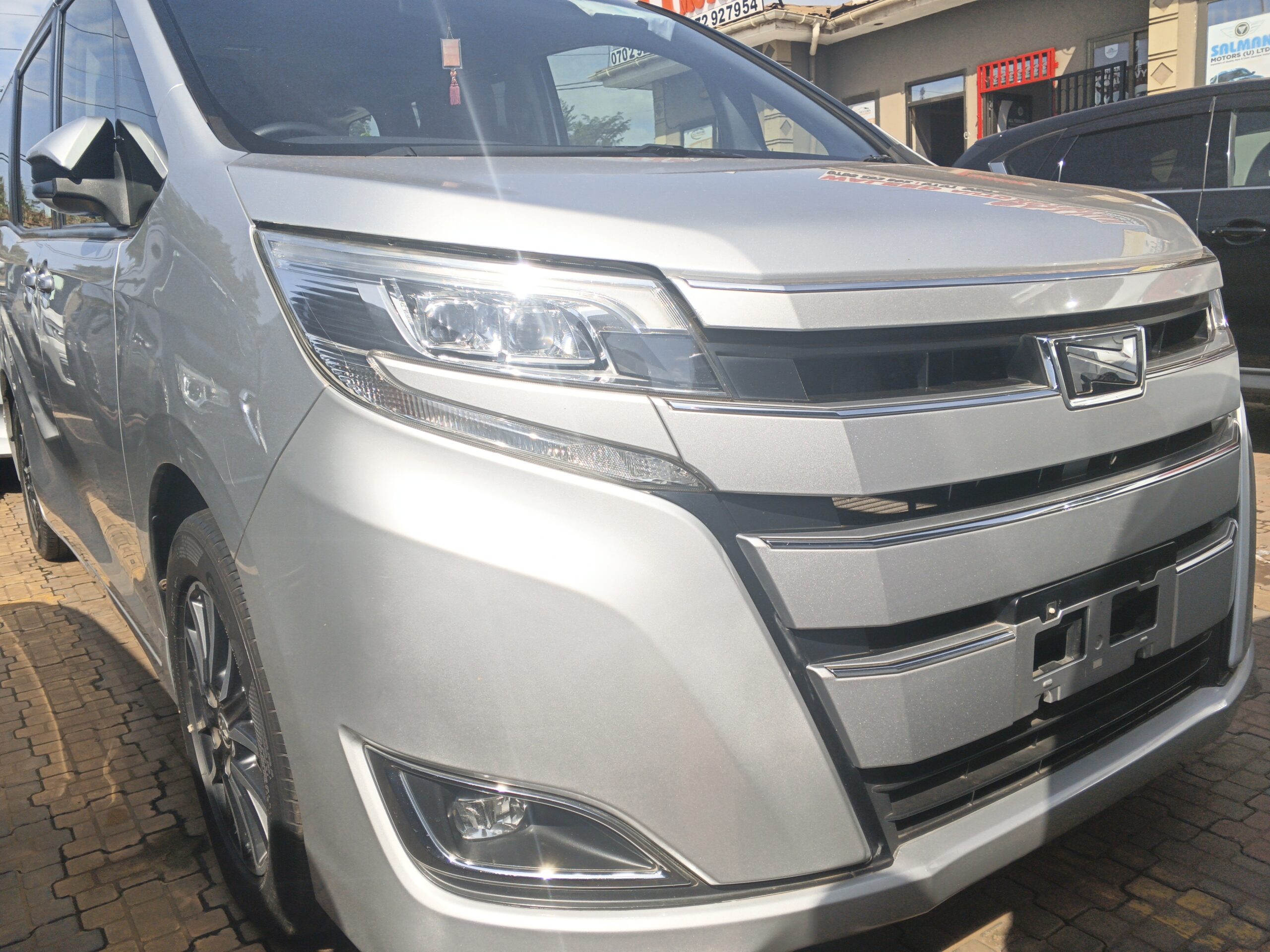 2017 Toyota NOAH